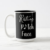 Resting Pitch Face - おもしろ音楽のダジャレ ツートーンマグカップ (左)