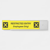 「RESTRICTED ENTRY」記号 サインプレート (正面)