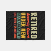 Retired Security Guard Under New Management Retire フリースブランケット (正面(横))