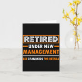 Retired Under New Management Grandkids Funny Retir カード (黄色い花)
