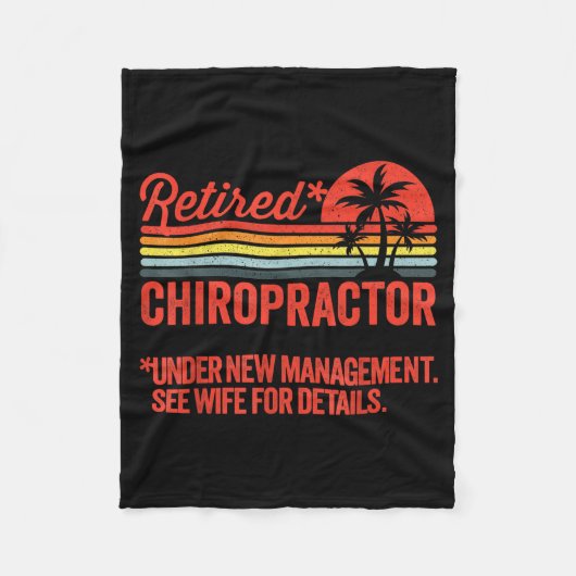 Retired Under New Management Retirement Gift Chiro フリースブランケット (正面)