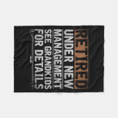 Retired Under New Management See Grandkids Funny R フリースブランケット (正面(横))