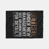 Retired Under New Management See Grandkids Funny R フリースブランケット (正面(横))