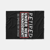 Retired Under New Management See Suse Funny Retire フリースブランケット (正面(横))