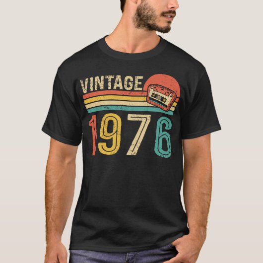 Retro 1976 Birthday Music Cassette Tape 50th Bday Tシャツ (正面)