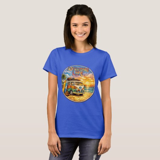 Retro 60s Hippie Beach Sunset | Adventure Van Life Tシャツ (正面フル)