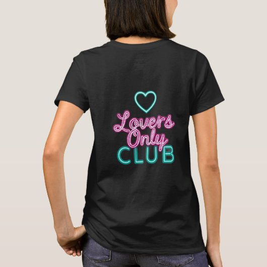 Retro 80s Neon Lovers Only Club Aesthetic Heart  Tシャツ (裏面)