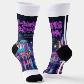 Retro 90s City Pop Night: Neon Tokyo & Osaka Rain ソックス (傾斜あり)