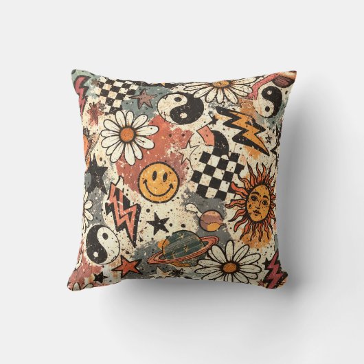 Retro 90s Grunge Aesthetic Pattern: Sun, Moon, and クッション (裏面)