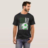 Retro American Flag Soccer Sport St. Patrick's Day Tシャツ (正面フル)