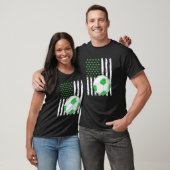 Retro American Flag Soccer Sport St. Patrick's Day Tシャツ (ユニセックス)