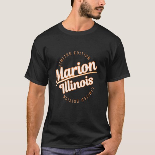 Retro Athletic Marion IL Apparel Tシャツ (正面)