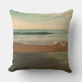 Retro Beach Waves Vintage Ocean Coastal Decor アウトドアクッション