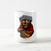 Retro Bear With Cheese Grater Hat and Sunglasses コーヒーマグカップ (中央)