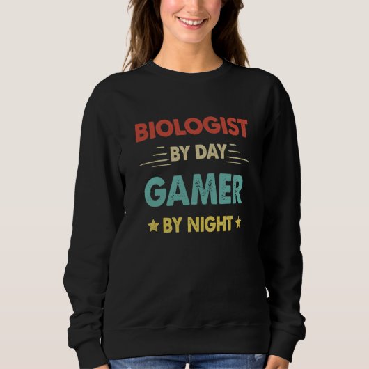 Retro Biologist By Day Gamer By Night スウェットシャツ (正面)