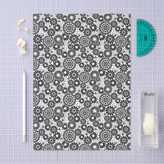Retro Black and White Chic Folk Flowers Pattern 薄葉紙 (クラフト)