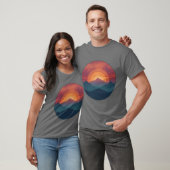 Retro Blue Mountain Sunset | Nature Watercolor Art Tシャツ (ユニセックス)