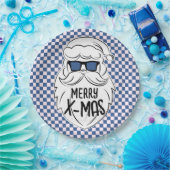 Retro Blue Pink Checkered Santa Claus Christmas  ペーパープレート (パーティー)