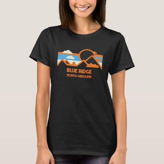Retro Blue Ridge North Carolina Mountain Range Sun Tシャツ (正面)