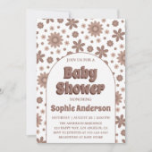 Retro Boho Brown Arch Daisy Floral Baby Shower 招待状 (正面)