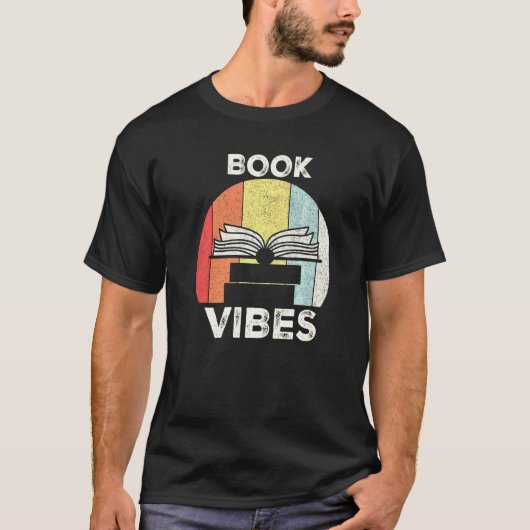 Retro Book Vibes Book Reader  Book Tシャツ (正面)