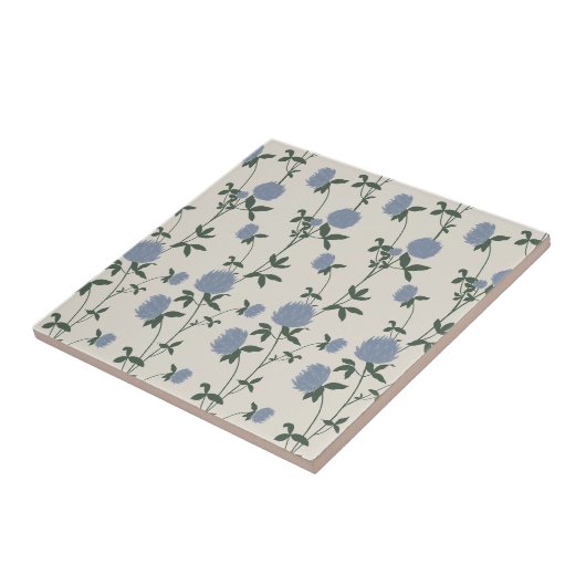 Retro Botanical Meadow Clover | French Linen タイル (側面)