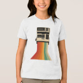 Retro Camera with Rainbow Print トライブレンドＴシャツ (正面)