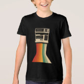 Retro Camera with Rainbow Print トライブレンドＴシャツ (正面)