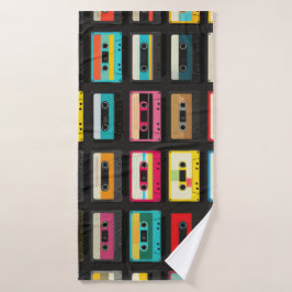 Retro Cassette Tape Pattern – Vintage Music  バスタオル