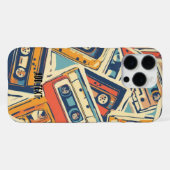 Retro Cassettes Tapes 80s Music Fan Lover iPhoneケース (裏面横)