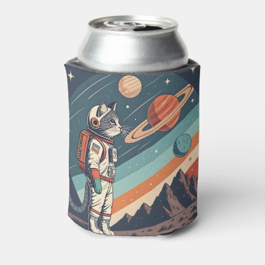 Retro Cat Astronaut Cosmic Space Illustration 缶クーラー (缶裏面)