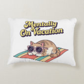 Retro Cat Mentally On Vacation Rectangular Pillow アクセントクッション (裏面)