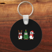 Retro Christmas Penguin Santa Reindeer  キーホルダー (正面)