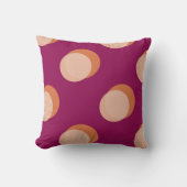 Retro Circles and Shadows Bold Pattern Purple クッション (正面)