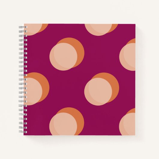 Retro Circles and Shadows Bold Pattern Purple ノートブック (正面)