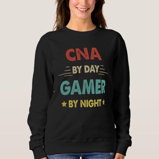 Retro Cna By Day Gamer By Night スウェットシャツ (正面)