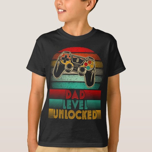 Retro Dad Level Unlocked New Dad Controller Father Tシャツ (正面)