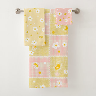 Retro Daisy Floral Pattern Yellow and Pink バスタオルセット