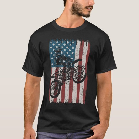 Retro Dirt Bike American Flag Motocross Biker 4th  Tシャツ (正面)