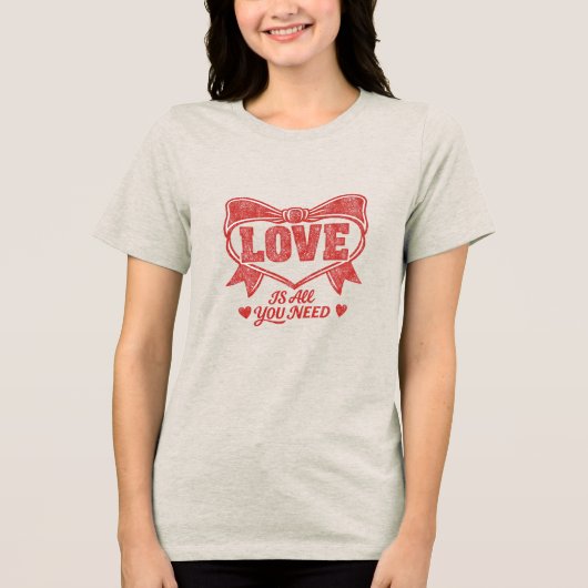 Retro Distressed Love Is All You Need Valentine  トライブレンドＴシャツ (正面)