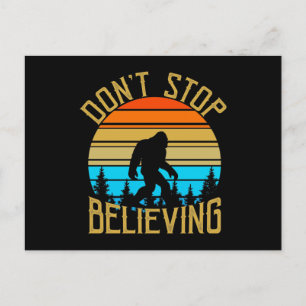 Retro Dont Stop Believing Bigfoot ポストカード