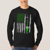 Retro Draft Beer American Flag Shamrock St Patrick Tシャツ (正面)