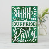 Retro Emerald Green Shh Surprise Birthday Party 招待状 (スタンド正面)