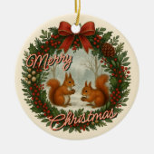 Retro English Holiday Wreath With Cute Squirrels セラミックオーナメント (正面)