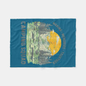 Retro Family Camng Crew Est 2025 Camper Camp Camng フリースブランケット (正面(横))