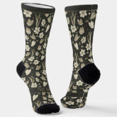 Retro Flowers and Butterflies on Dark Grey ソックス (傾斜あり)