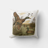 Retro-Flying-Mallard-Duck-Hunting クッション (正面)
