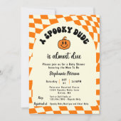 Retro Fun Wavy Checkered A Spooky Dude Baby Shower 招待状 (正面)