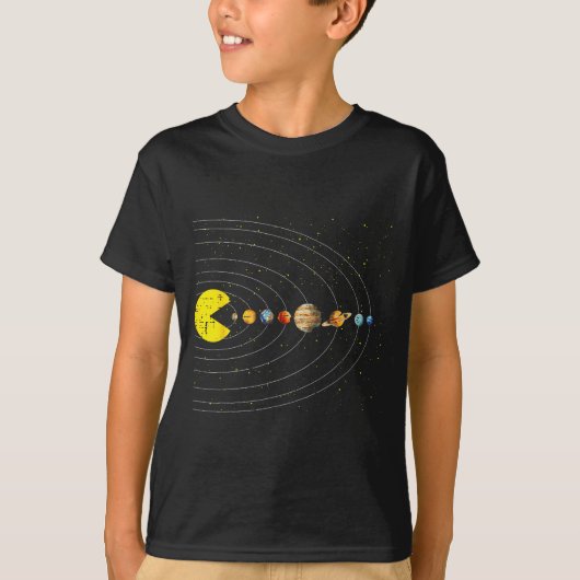 Retro Game Eating Planets Space Galaxy Gaming Boys Tシャツ (正面)
