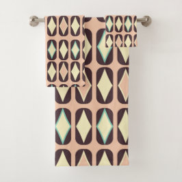 Retro geometric pattern with brown, yellow, blue バスタオルセット